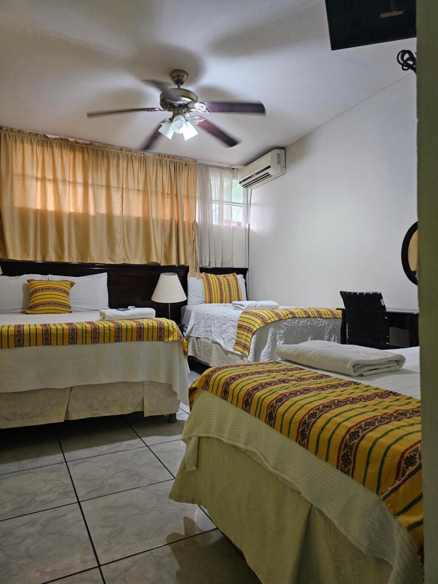 Hotel San Jose Hostal San Salvador Bagian luar foto